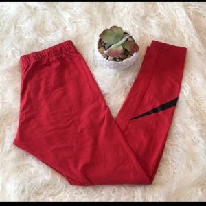 BELOVED NIKE LEGGINGS